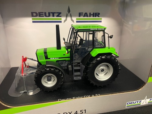 TRATTORE UNIVERSALE HOBBY 4905 SCALA 1:32 DEUTZ-FAHR DX 4.51 - Foto 2 di 3