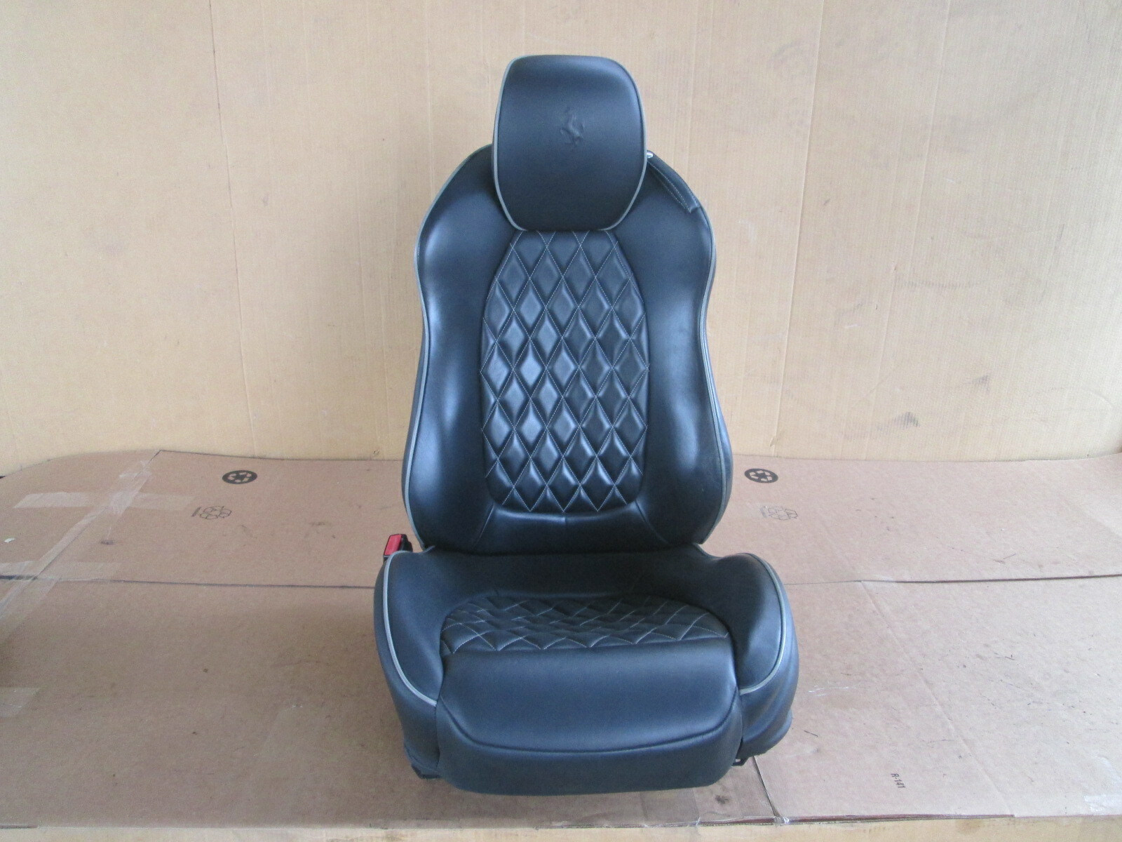 Ferrari California - LH Seat Complete