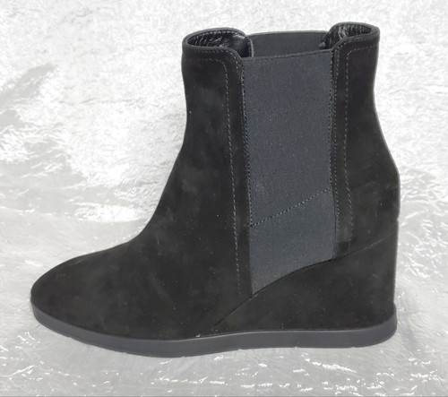 $395 Aquatalia Jaelynn Wedge Boot Black Suede Sz 9.5 weatherproof bootie shoe - Picture 4 of 7