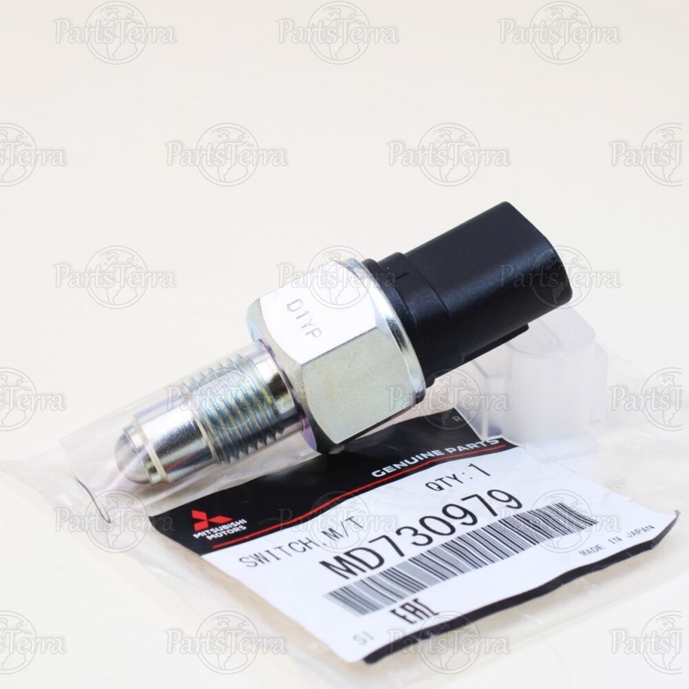 OEM Genuine Mitsubishi MIRAGE 3000GT Backup Reverse Light Neutral