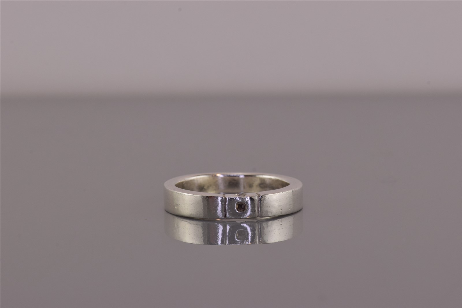 Sterling Silver 4mm Collared Dot Solid Thick Band… - image 1