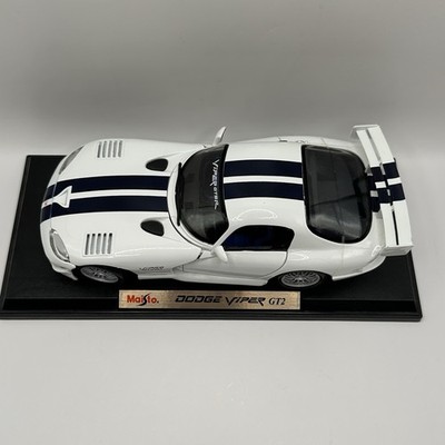 Vintage 1/18 Maisto Dodge Viper GT2 (White) Die Cast Special
