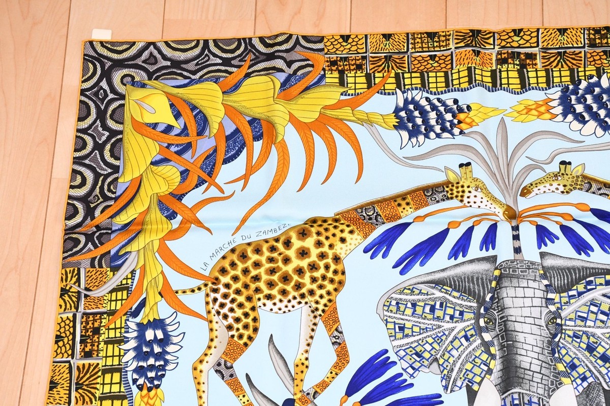 Hermes Scarf La Marche du Zambeze 90 cm silk yellow Carre elephant