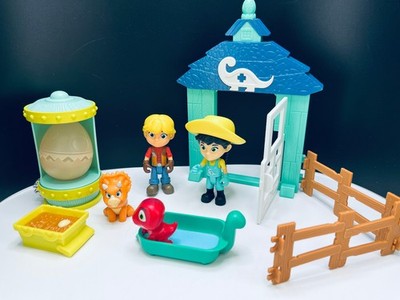 Dino Ranch Hatchery Adventure Set Light Up Egg Incubator Playset New Batteries