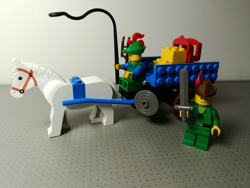LEGO Castle Forestmen 1877 Crusader's Cart. Nice Condition.