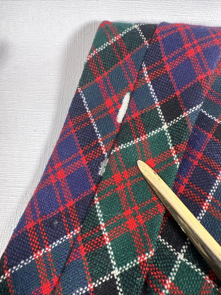 Vintage Tartan Plaid Wool Tie 1970s Made in Scotland Necktie Red/Green/Blue - Image 4 of 4