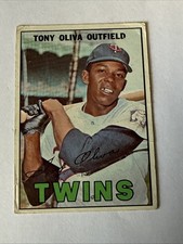 Tony Oliva #50 1967 Topps Minnesota Twins Baseball Card MLB EX