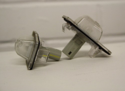 Mazda MX5 - Mk2 (NB) 98-05 - NUMBER PLATE LIGHTS - boot registration - mk2.5 - Picture 4 of 5