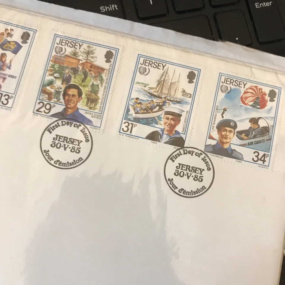 JERSEY STAMPS 1985 JERSEY INTERNATIONAL YOUTH YEAR FDC UNADDRESSED - Image 3 of 3