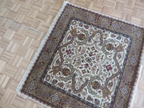 4'6 X 5 Square Hand Knotted Ivory Fine Tabrez Rug G6273 - Picture 6 of 12