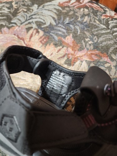 Khombu Women Active Sandal, Ashley, Color Black & Purple sz8m 5432 - Picture 9 of 10