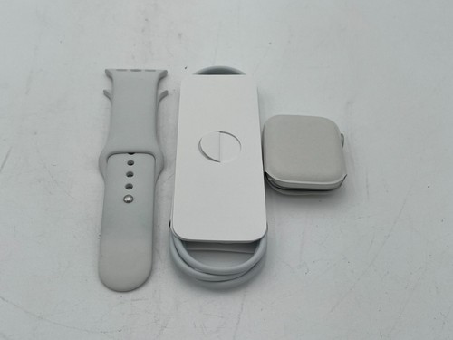 Apple Watch Series SE (1st Gen) A2353 40mm - Wi-Fi + Cellular - White - Used
