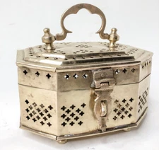 Vintage Brass Trinket Box Tea / Potpourri / Jewelry Holder Box Made In India