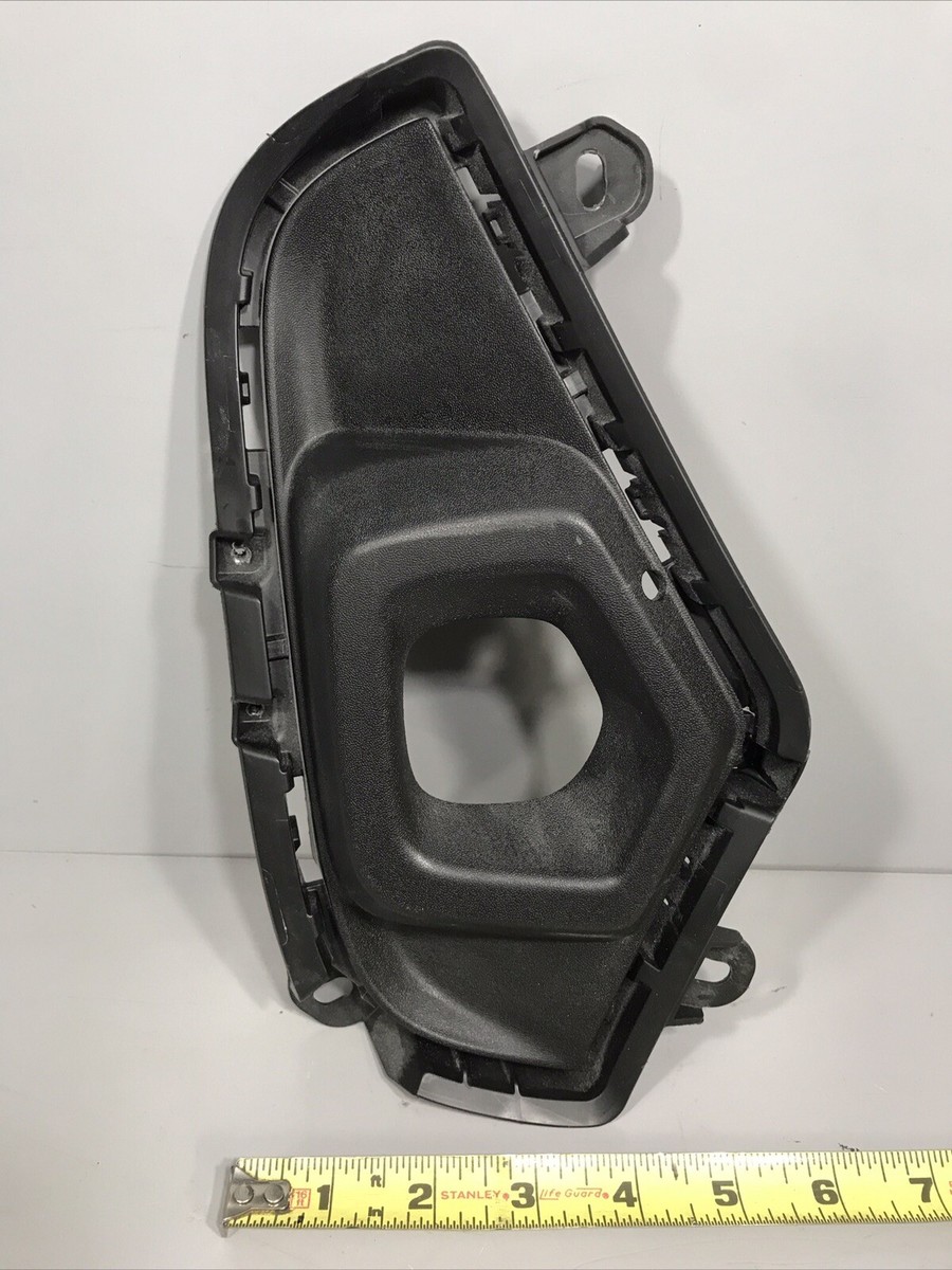 TOYOTA LEFT SIDE FOG LIGHT BEZEL COVER TRIM 52128-0R290 LH DRIVER