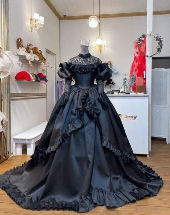 Black Gothic Wednesday Prom Dress Long Sleeve Lace Ruffles Cosplay Victorian