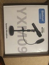 Unused Dynamic Microphone with Box Cables Included