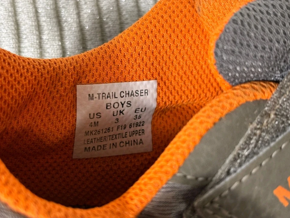 Sapatos de caminhada Merrell M-Trail Chaser cinza fumaça/laranja masculino tamanho 4M couro - Imagem 4 de 4