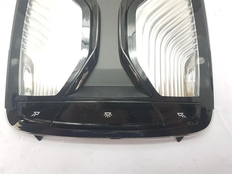 BMW X4 2019 techo interior luz central 9893137 Foto 3 de 4