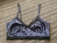 Vintage Victoria's Secret Gold Label Y2K Coquette Lace Cami Size M - Navy/Gray
