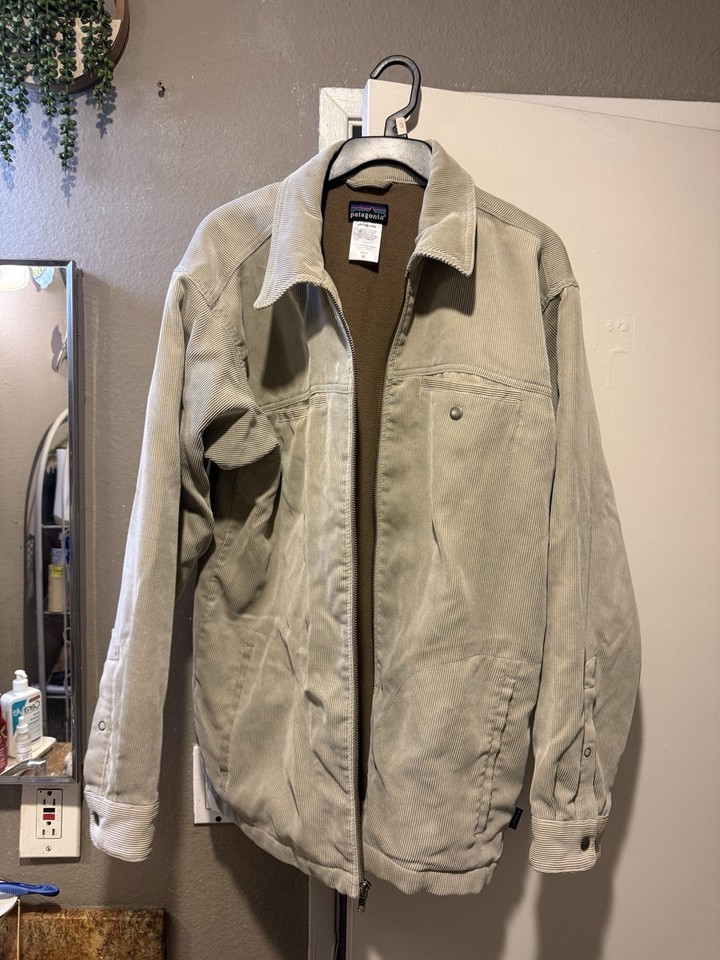 Patagonia Cordwarmer Jacket Men’s M Beige Tan Corduroy Fleece Lined Full Zip