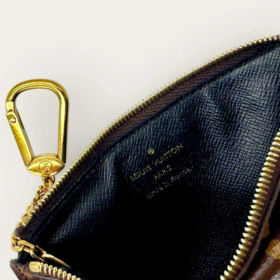 Estuche para tarjetas LOUIS VUITTON LV GHW recto verso M69431 monograma marrón y negro Foto 4 de 4