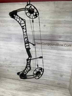  Mathews V3X 29 Right Hand Black Riser Granite Limbs 28'' 70# 340fps! 