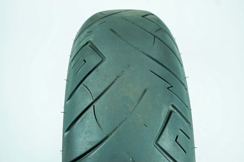 Llanta trasera 15 Harley Electra Ultra Touring OEM 180/65B16 16" 81H 1327 Foto 3 de 4