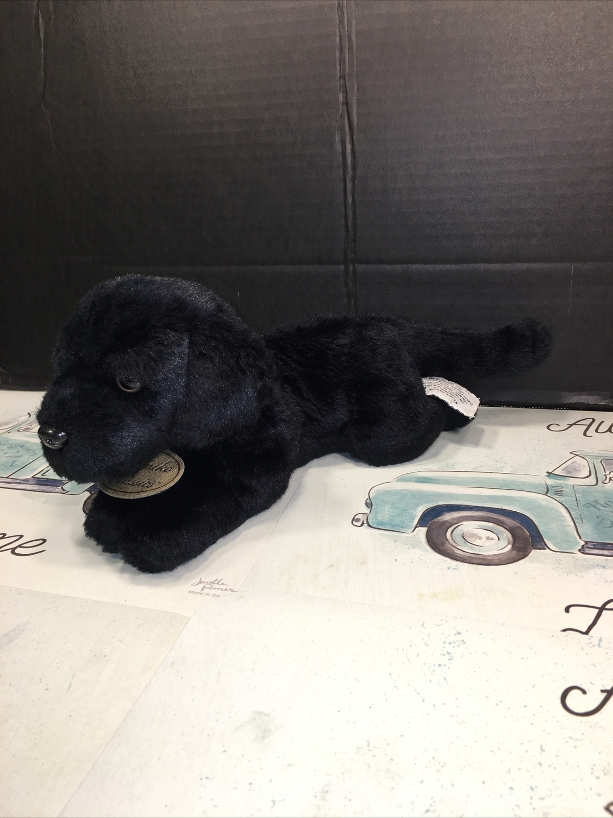 yomiko classics black labrador