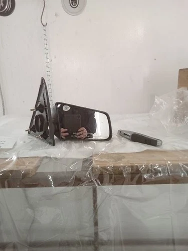 Passenger Side View Mirror Manual Aftermarket Fits 94-95 S101636683