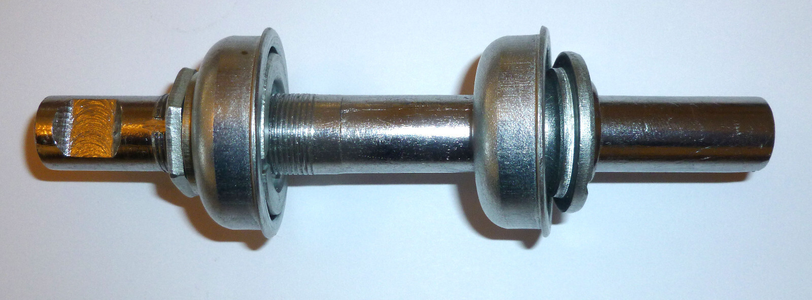 Jeu de pédalier à clavettes 148 mm pour réparer un jeu