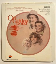 On Golden Pond Henry Fonda And Katherine Hepburn CED RCA Video Discs