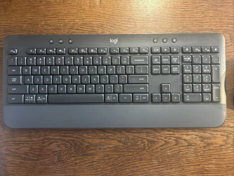 Logitech K650 For Business Wireless Keyboard And M650 Wireless Mouse🔆TESTED🔆 - Image 2 of 4