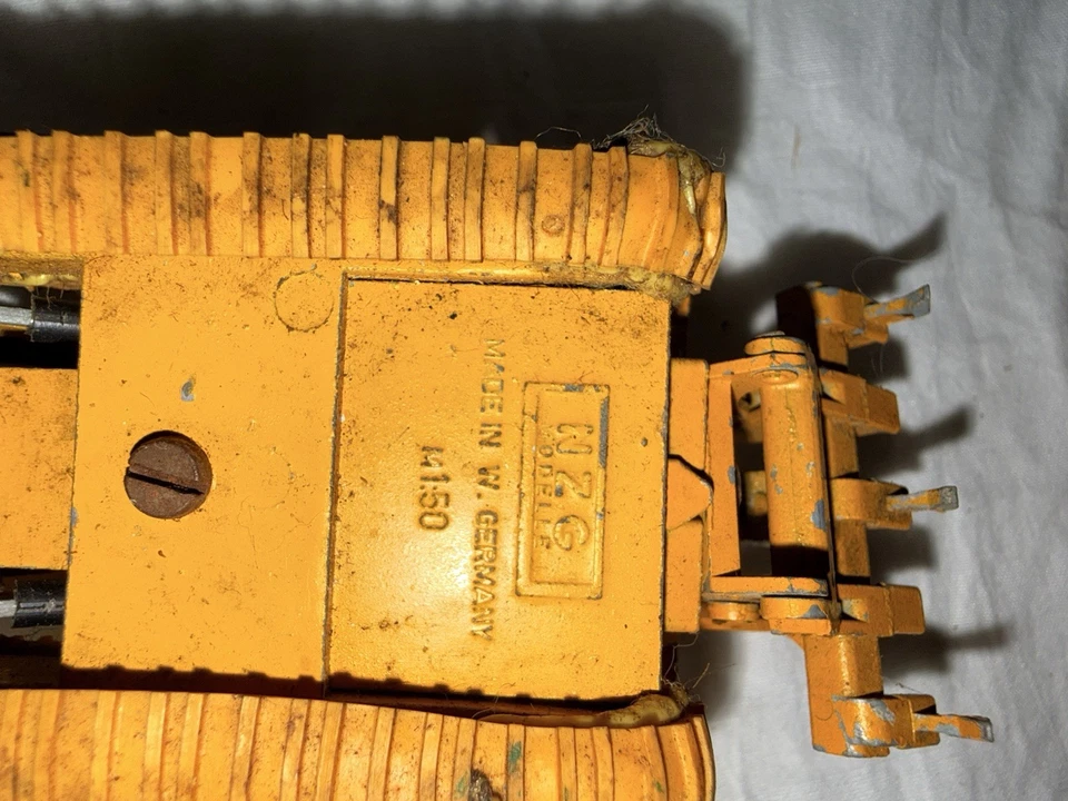 Joal CAT 955K 轨道装载机 1: 50 德国制造 — 第 4/4 张图片