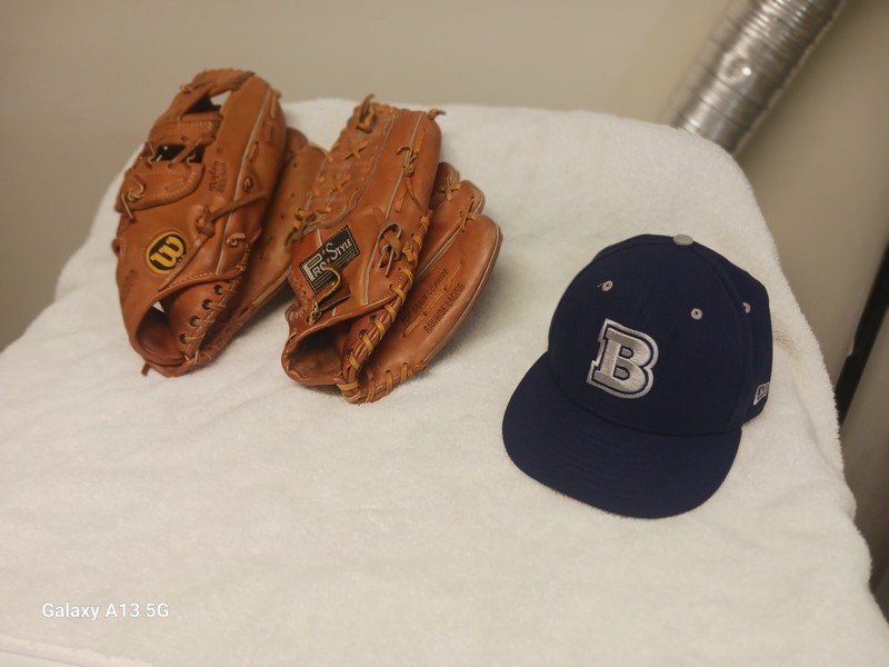 WILSON A1000  Baseball Softball + Pro☆Style  42-6093 + New Era 59 Hat Lot Of (3)