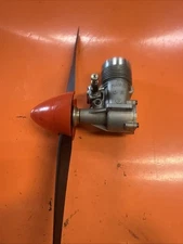 OS Max-S 30 RC  MODEL  AIRPLANE  ENGINE GOOD COMPRESSION TURNS FREELY