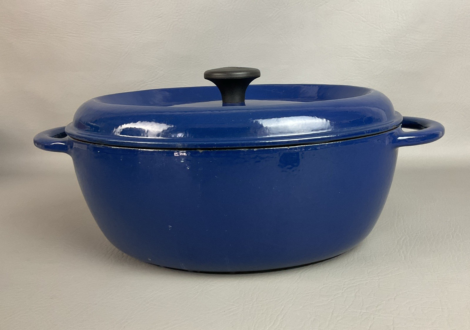 Nomar Dark Blue 29 French-Made Dutch Oven