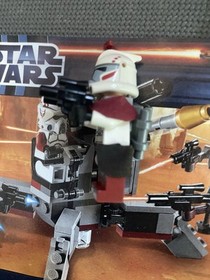 LEGO Star Wars #9488 Elite Clone Trooper & Commando Droid Battle Pack 100%