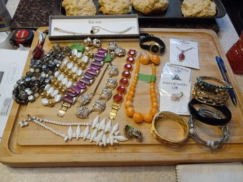 Lot Of Vintage Costume Jewelry Necklaces Earrings Sets Beaded CORO bracelets