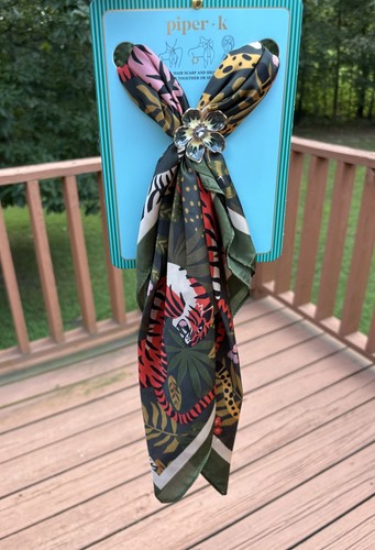 Piper K Scarf And Brooch Jungle Tiger Cheetah Floral Brooch & Embellishment NWT - Picture 6 of 7