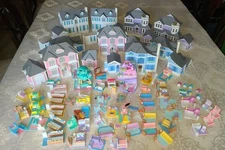 Vintage 1994 Lewis Galoob Toys My Pretty Dollhouse 