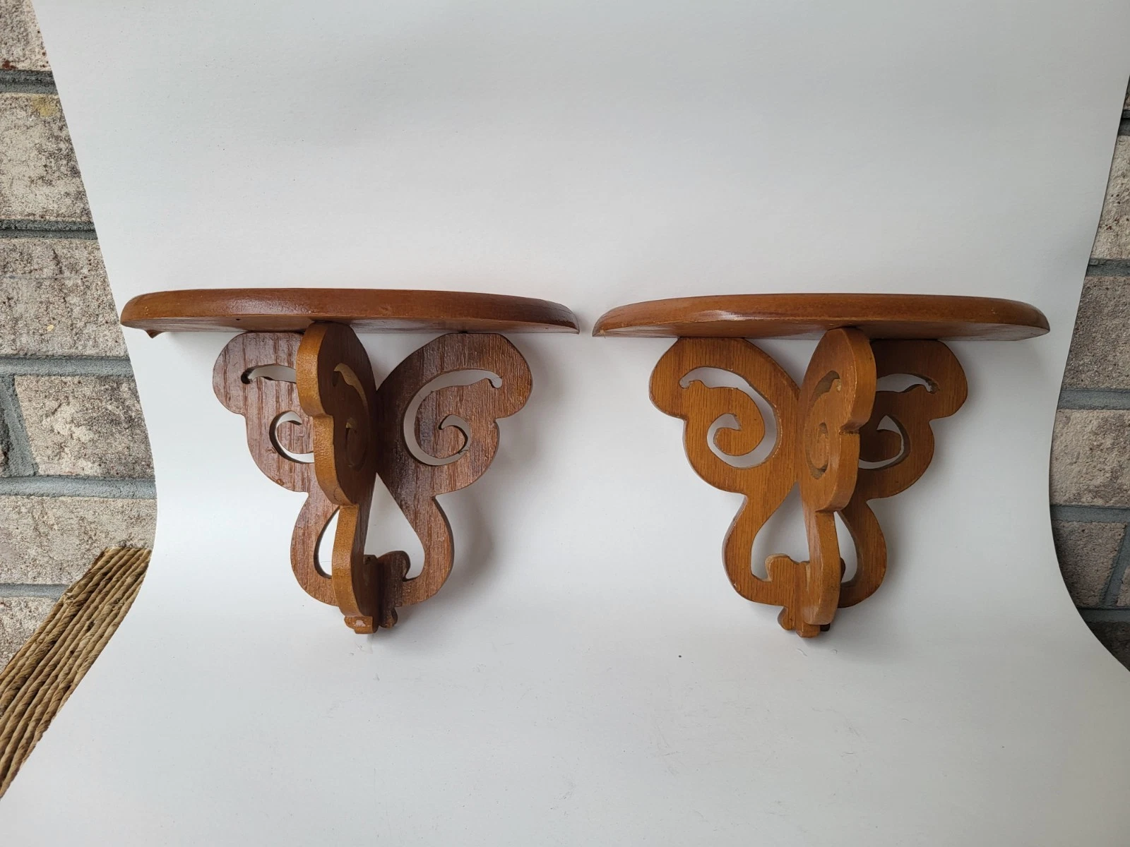 A Pair Vintage Scroll Saw Solid Oak Hand Made Wood Wall Shelf 9.5 x 4.25 Read