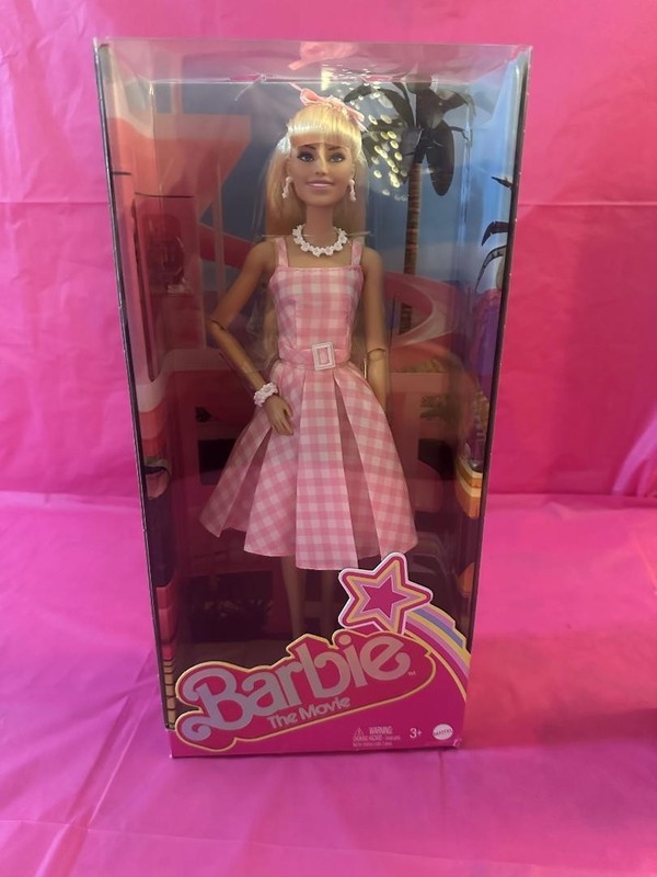 Mattel Barbie The Movie Doll Margot Robbie in Pink Gingham Dress Beautiful