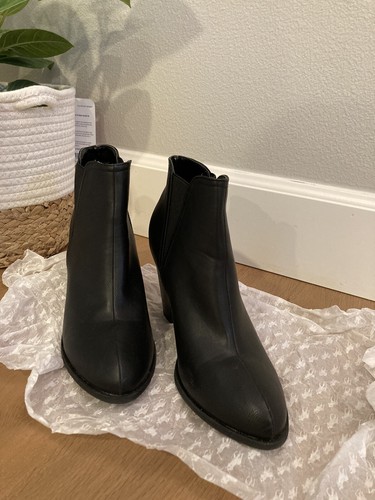 Bamboo Black Leather Slip On Ankle 