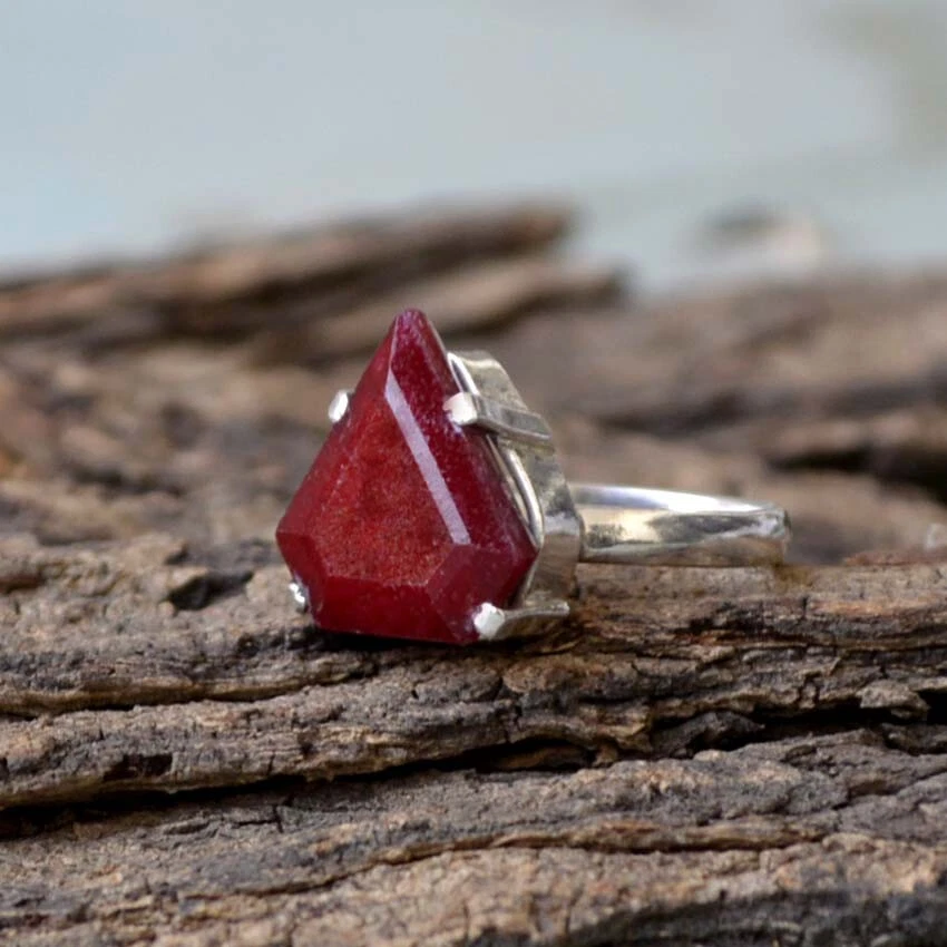Natural Red Ruby Gemstone 925 Sterling Silver Diamond Shape Handmade Gift Ring - Image 2 of 4