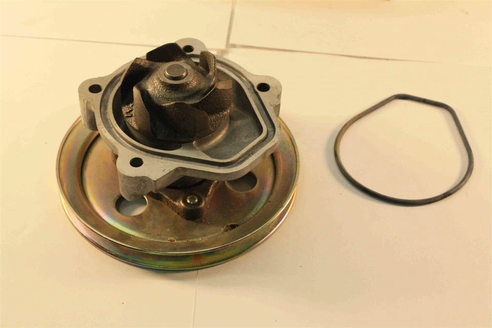 Water Pump with Pulley for HONDA Civic 1200  1973-1979       ref. 19200-634-670 - Image 2 of 4