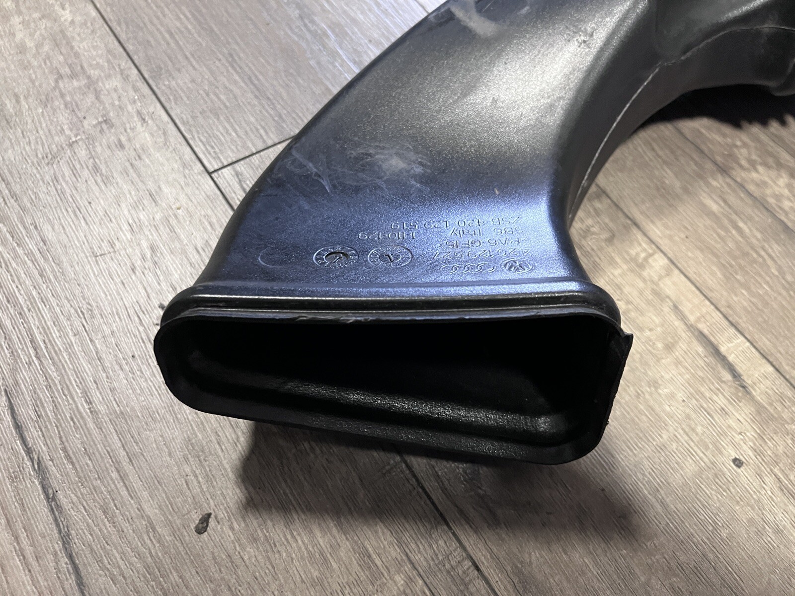LAMBORGHINI GALLARDO LP560 LEFT SIDE AIR INTAKE RAW AIR INDUCTION OEM 420129527