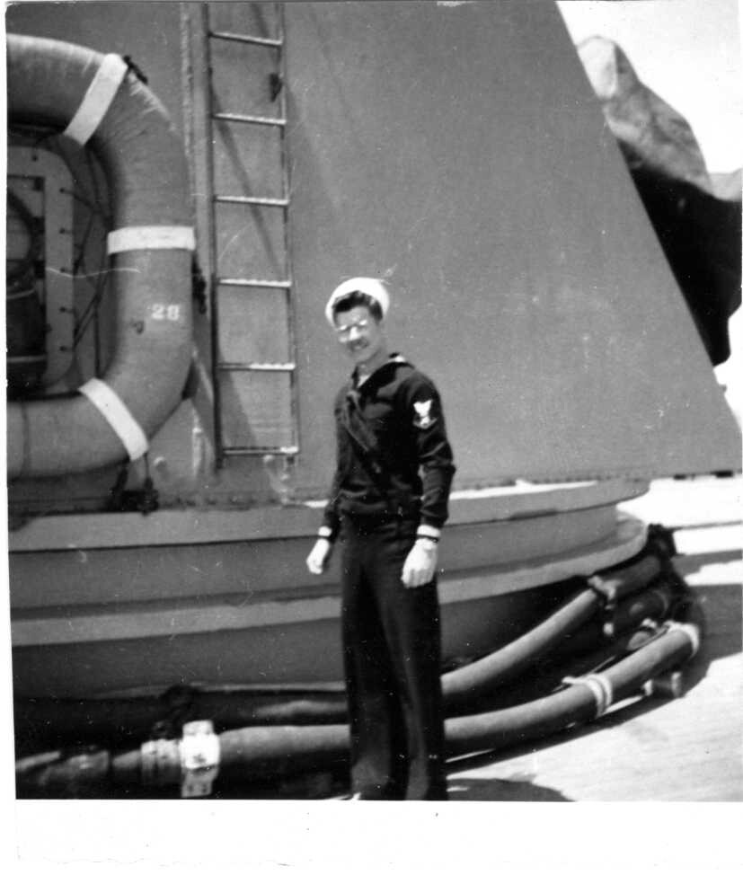ORIGINAL VINTAGE PHOTO: Navy Sailor Man Male Uniform Ship USN 40's