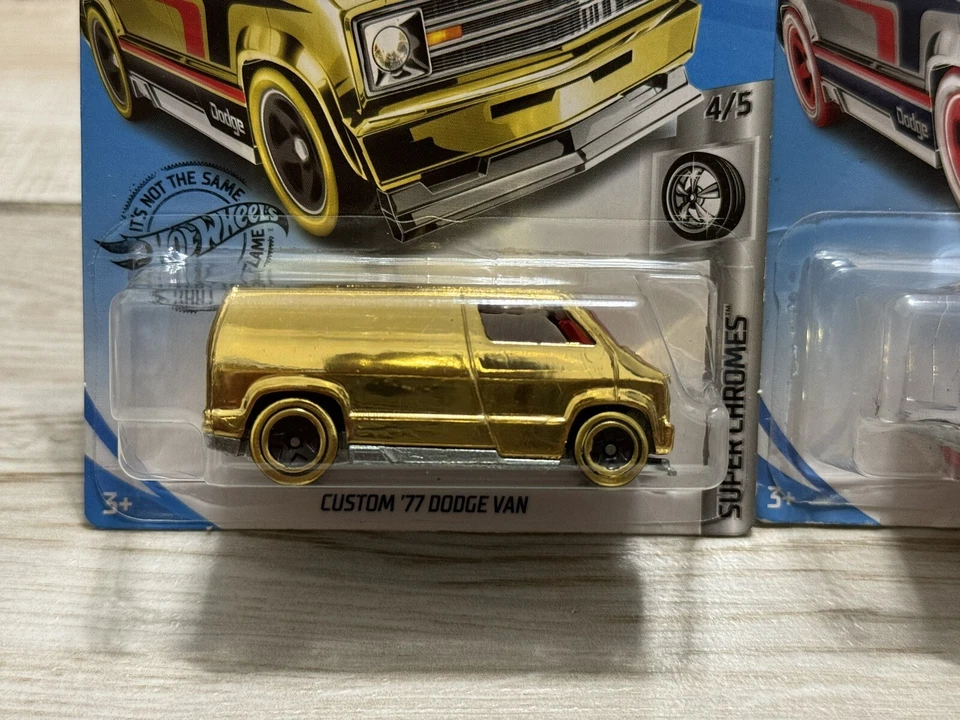 HOTWHEELS CUSTOM 77 DODGE VAN GOLD & SILVER, NO SIDE TAMPO ERROR NEW VERY NICE! - Image 4 of 4