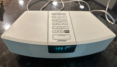 スピーカー・ウーファー Wave Radio MODEL AWR1-0W Bose AWR1-1W Acoustic Wave Clock Radio with Remote and Pedestal