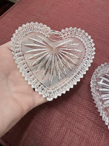 Ciotola caramelle vintage Gorham taglio cristallo a forma di cuore 4 1/2" - Foto 3 di 6